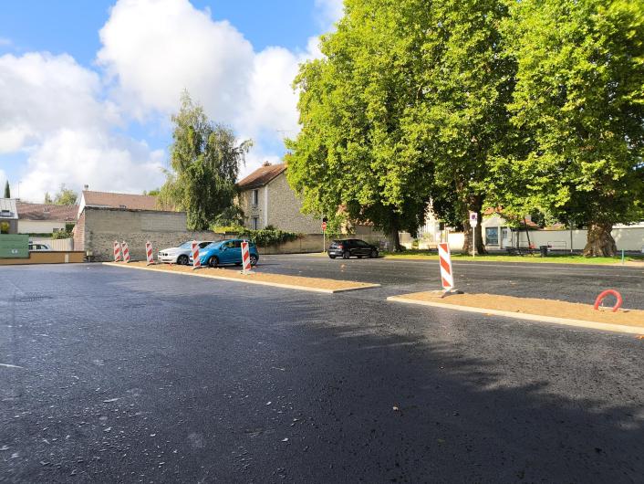 Parking CdG - août 25